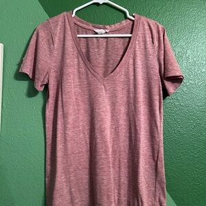 Forever 21 Mauve Short Sleeve V-Neck Tee